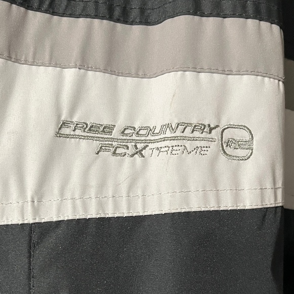 Free Country Black and Gray Heavy Jacket /Reversible - Picture 2 of 13